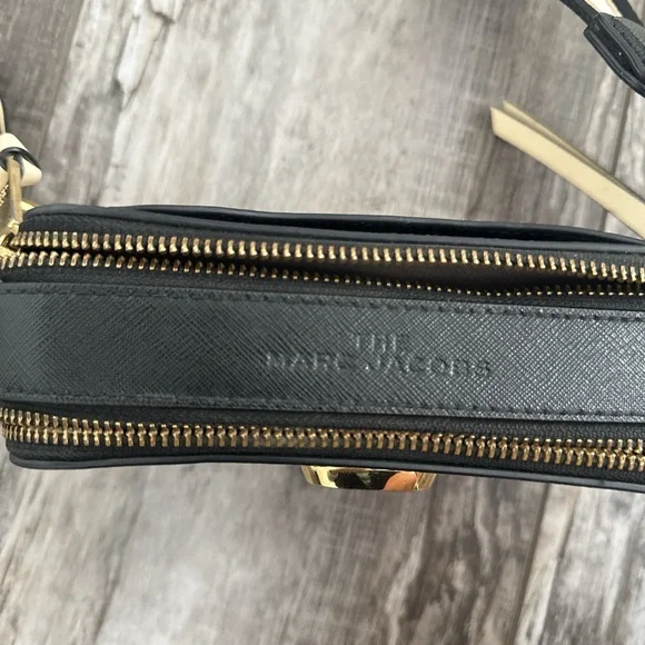 Marc Jacobs Cream and Black Crossbody Bag - Picture 4 of 4